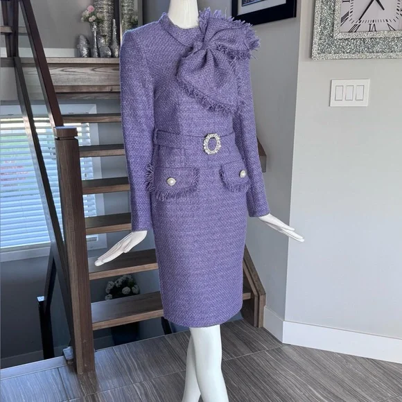 New 🦢 High-End White Embroidered Eyelet V-Neck Dress - Picture 16 of 17